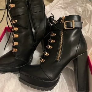 Booties, Brie, Black 7.5